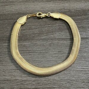 Fluid Gold Herringbone Bracelet